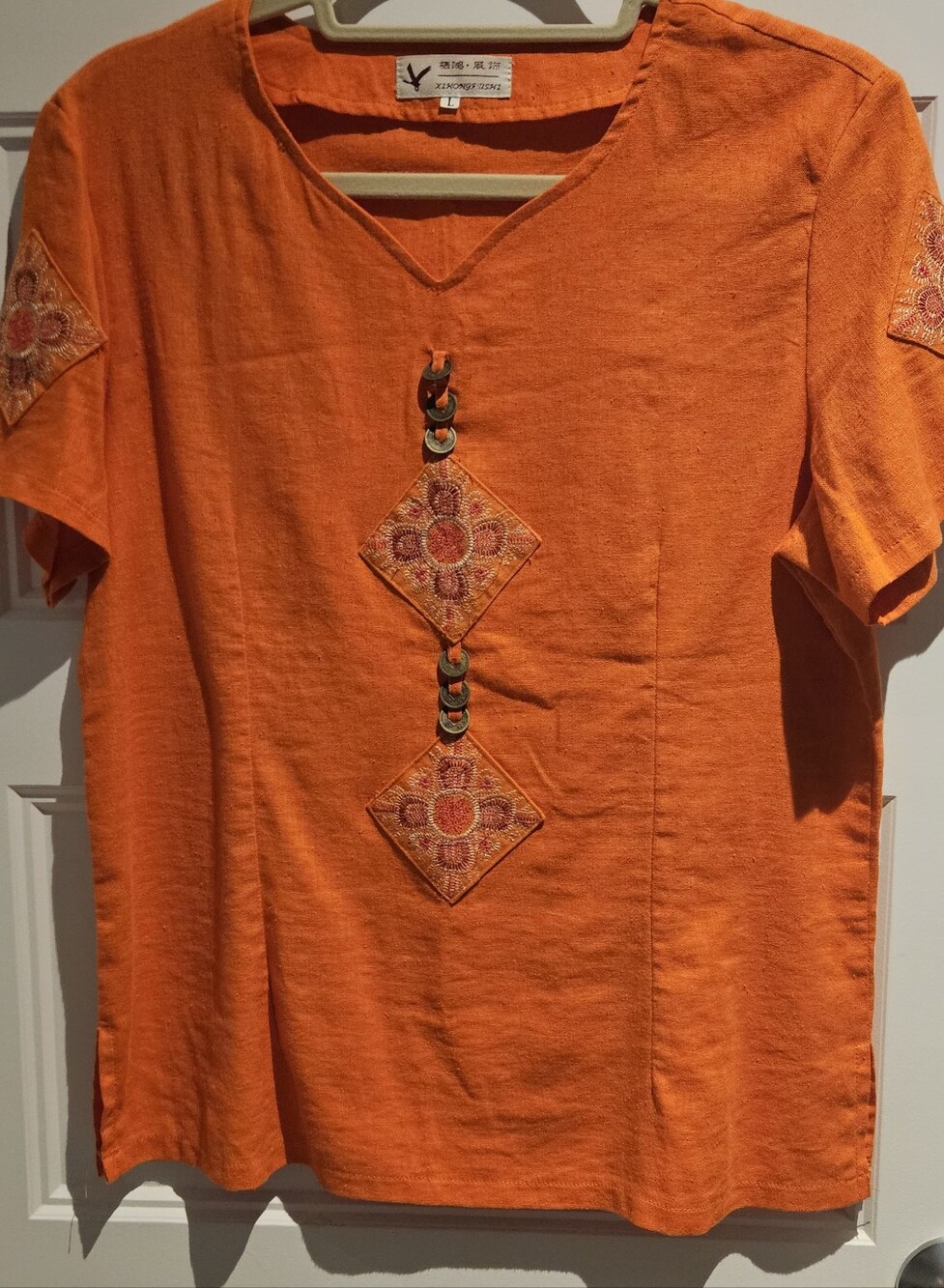 Source Unknown Orange Embroidered Short-Sleeve V-Neck Tee